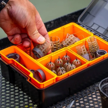 GURU COMPACT FUSION FEEDER BOX (GFB09) 