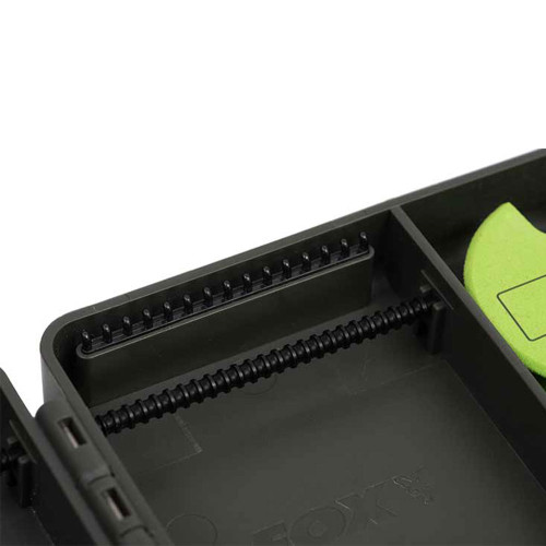 EDGES LGE RIG/DISC BOX 50PINS/7D (CBX099) 